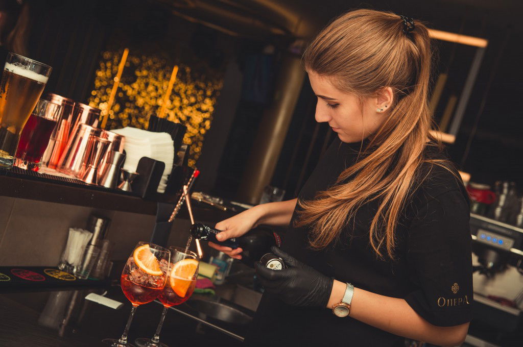 Bartender Mixer Allas Budapest